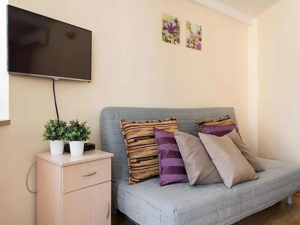 Lucky 13 Apartment Krakow Poland